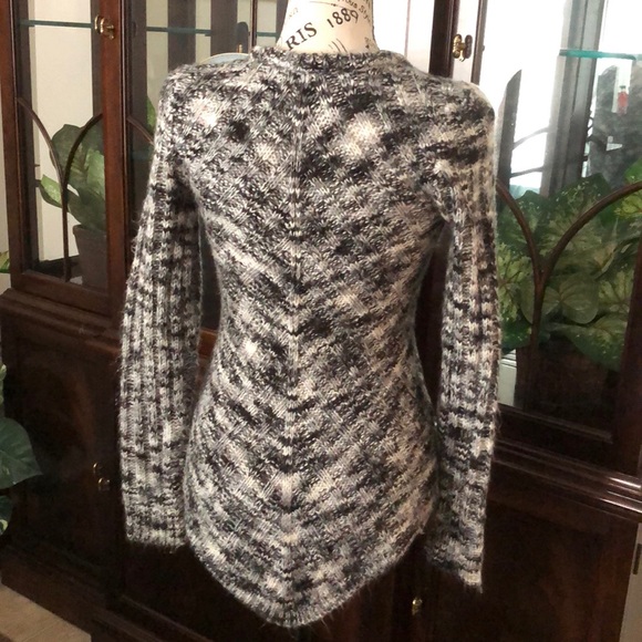 NWOT Ultra Flirt sweater size small - Picture 2 of 3